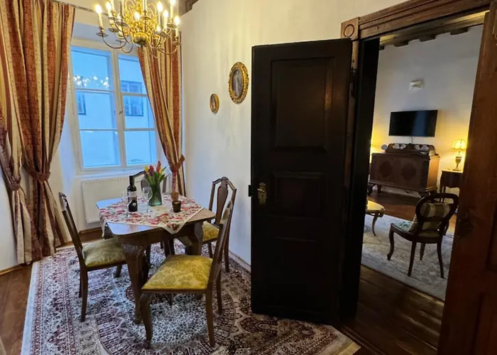 Maison *